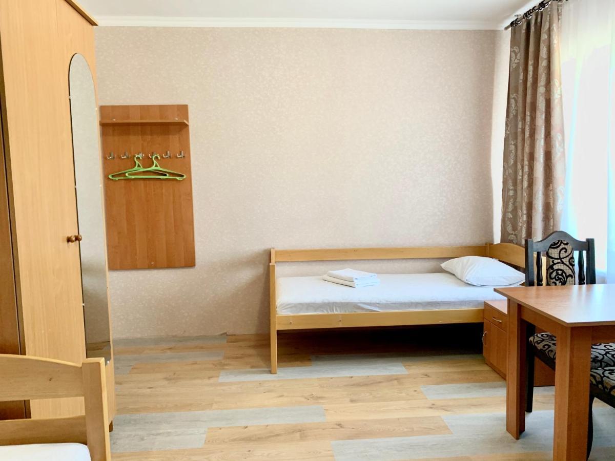 بيت شباب три коня